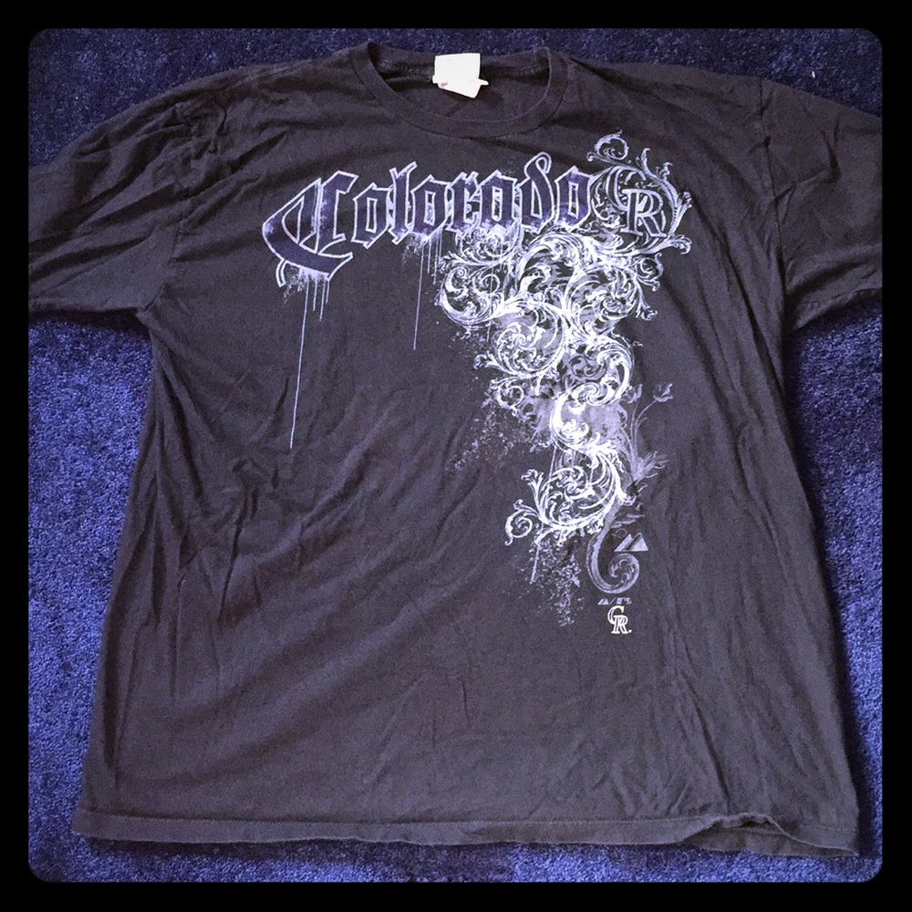 Men’s Colorado Rockies shirt